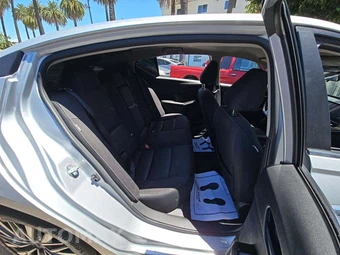2023 Nissan Altima SV - miniatura 16