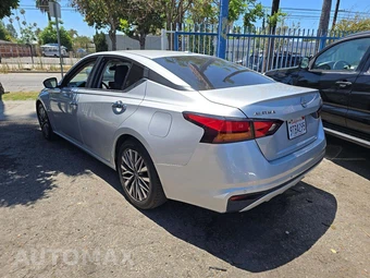 2023 Nissan Altima SV - miniatura 2