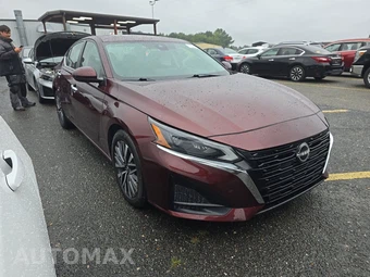 2023 Nissan Altima SV - miniatura 3
