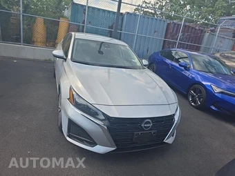 2023 Nissan Altima SV - miniatura 2