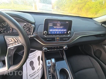 2023 Nissan Altima SV - miniatura 11
