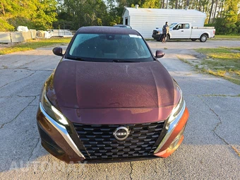 2023 Nissan Altima SV - miniatura 2