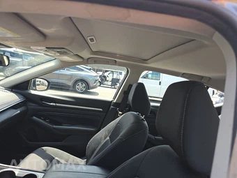 2023 Nissan Altima SV - miniatura 18