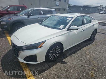 2023 Nissan Altima SV