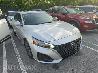 2023 Nissan Altima SV - miniatura 3