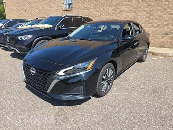 2023 Nissan Altima SV