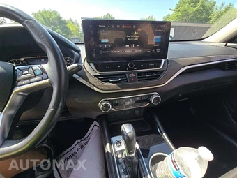 2023 Nissan Altima SV - miniatura 10