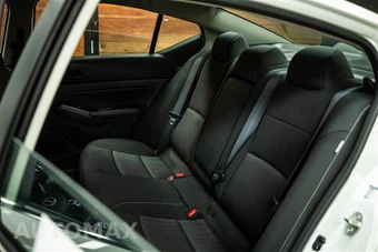 2023 Nissan Altima SV - miniatura 10
