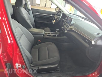2023 Nissan Altima SV - miniatura 8