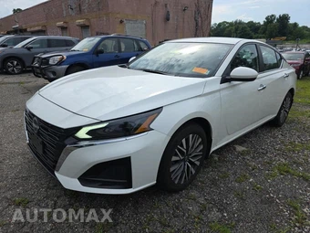 2023 Nissan Altima SV