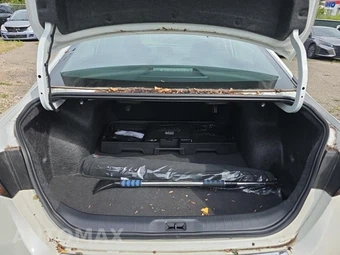 2023 Nissan Altima SV – miniatura 17