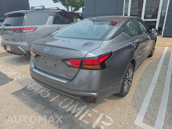 2023 Nissan Altima SV - miniatura 5