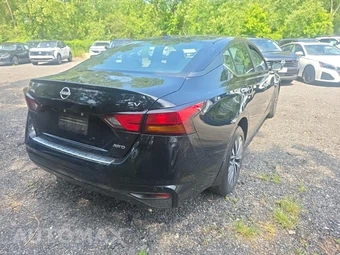 2023 Nissan Altima SV - miniatura 5
