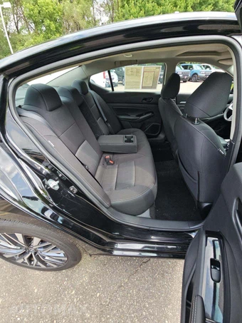 2023 Nissan Altima SV - miniatura 13