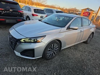 2023 Nissan Altima SV