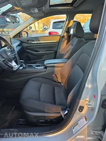 2023 Nissan Altima SV - miniatura 13