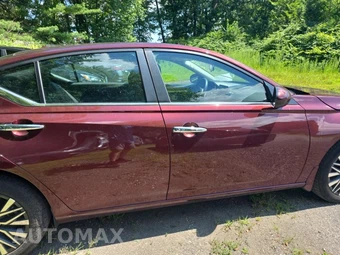 2023 Nissan Altima SV - miniatura 4