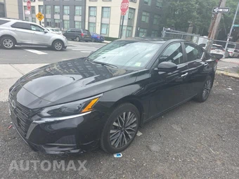 2023 Nissan Altima SV