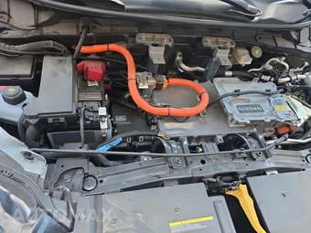 2023 Nissan Ariya PLATINUM+ e-4ORCE – miniatura 17