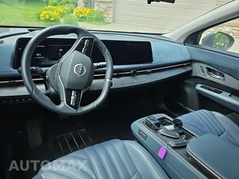 2023 Nissan Ariya PLATINUM+ e-4ORCE – miniatura 12