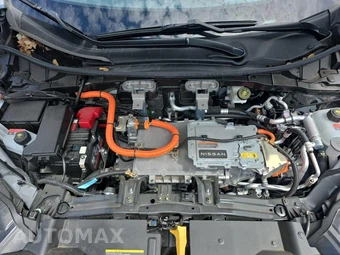 2023 Nissan Ariya PLATINUM+ e-4ORCE – miniatura 19