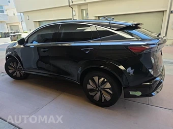2023 Nissan Ariya PREMIERE - miniatura 8