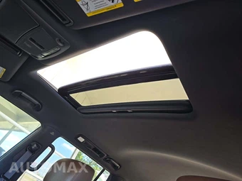 2023 Nissan Armada Platinum - miniatura 11