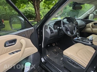 2023 Nissan Armada Platinum - miniatura 11