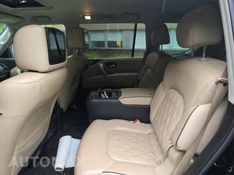2023 Nissan Armada Platinum - miniatura 14