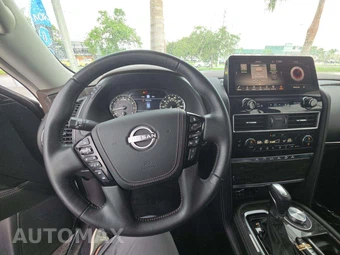 2023 Nissan Armada Platinum - miniatura 10