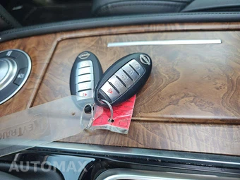 2023 Nissan Armada SL – miniatura 5