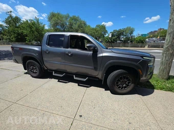2023 Nissan Frontier PRO-4X Crew Cab Medium Bed – miniatura 4