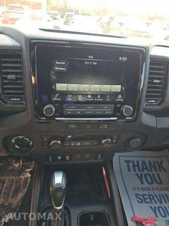 2023 Nissan Frontier PRO-4X Crew Cab Medium Bed – miniatura 10