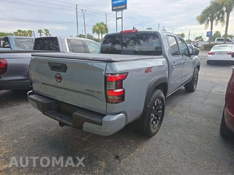 2023 Nissan Frontier PRO-4X Crew Cab Medium Bed - miniatura 3