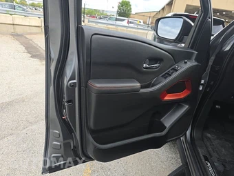 2023 Nissan Frontier PRO-4X Crew Cab Medium Bed – miniatura 9