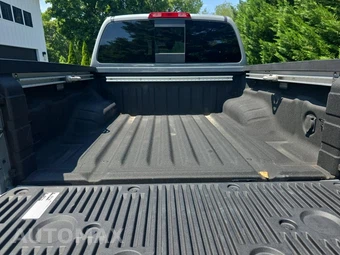 2023 Nissan Frontier PRO-4X Crew Cab Medium Bed - miniatura 18