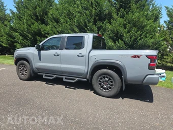 2023 Nissan Frontier PRO-4X Crew Cab Medium Bed - miniatura 8