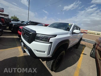 2023 Nissan Frontier PRO-4X Crew Cab Medium Bed