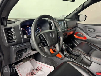 2023 Nissan Frontier PRO-4X Crew Cab Medium Bed - miniatura 10