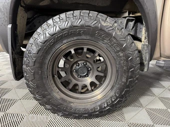 2023 Nissan Frontier PRO-4X Crew Cab Medium Bed - miniatura 48