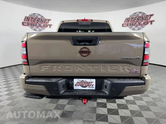 2023 Nissan Frontier PRO-4X Crew Cab Medium Bed - miniatura 6