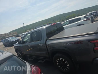 2023 Nissan Frontier PRO-4X Crew Cab Medium Bed – miniatura 8