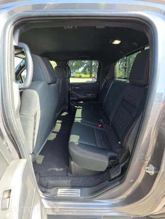 2023 Nissan Frontier PRO-4X Crew Cab Medium Bed – miniatura 10