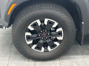 2023 Nissan Frontier PRO-4X Crew Cab Medium Bed - miniatura 6