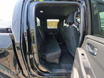 2023 Nissan Frontier PRO-4X Crew Cab Medium Bed - miniatura 16