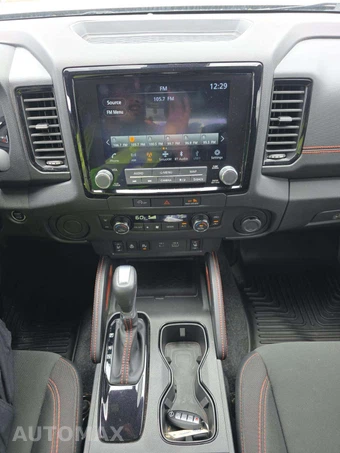 2023 Nissan Frontier PRO-X Crew Cab Medium Bed – miniatura 10