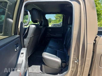 2023 Nissan Frontier PRO-X Crew Cab Medium Bed - miniatura 14