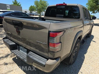 2023 Nissan Frontier PRO-X Crew Cab Medium Bed - miniatura 5