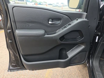 2023 Nissan Frontier SV Crew Cab Medium Bed – miniatura 9
