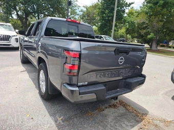 2023 Nissan Frontier SV Crew Cab Medium Bed – miniatura 2